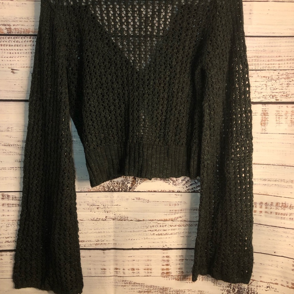 Chic Grey/Black Knit Sweater - Picture 12 of 14